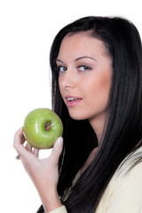 Frau mit Apfel, Obst und Vitaminen bei Diät