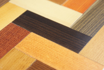 teintes de bois en chevron