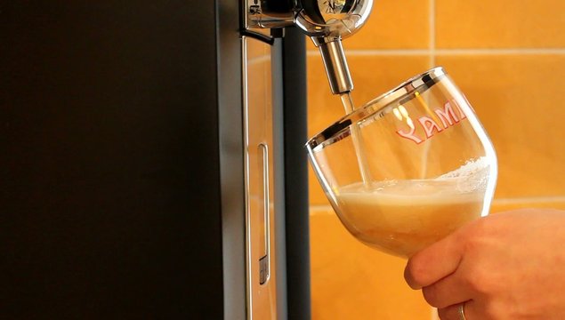 Se servir &agrave; la tireuse &agrave; bi&egrave;res