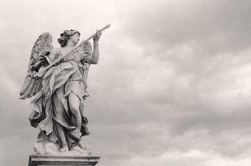 Angelo con la lancia- Ponte sant'Angelo - Roma.