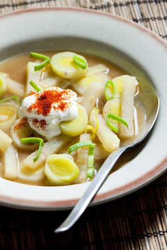 leek soup with kohlrabi