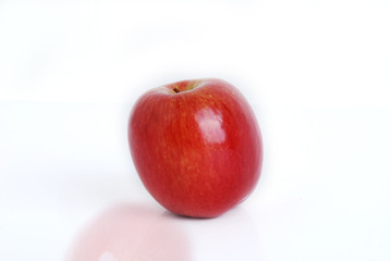 red apple