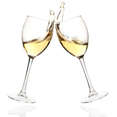 Klinkglazen met witte wijn
