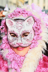 maschera di carnevale rosa