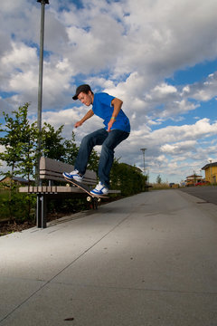 lipslide skateboard