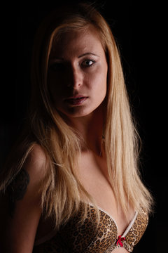 Blondine in Unterw&auml;sche