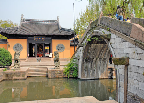 Shanghai water village Nanxun Buddhist temple