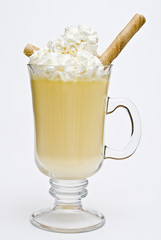 Copa de vainilla y nata.