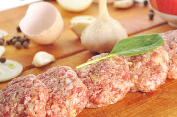 Crude cutlet