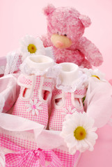 baby shoes for girl in gift box