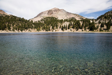 Lake Helen und Lassen Peak USA