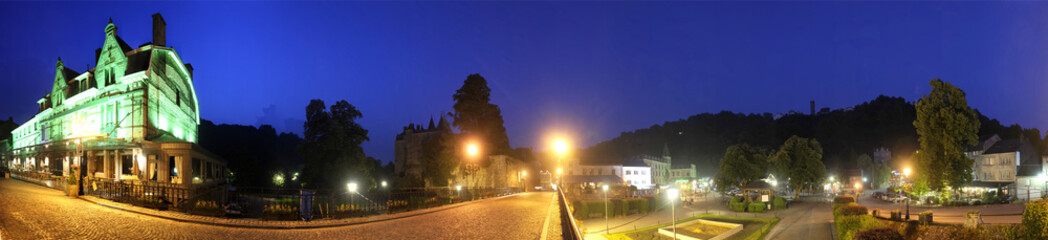 Naklejka premium Durbuy by Night