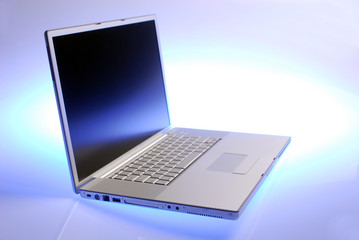 Laptop als Freisteller