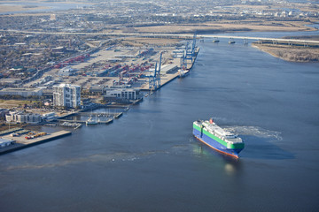 Fototapeta premium port of charleston and ship