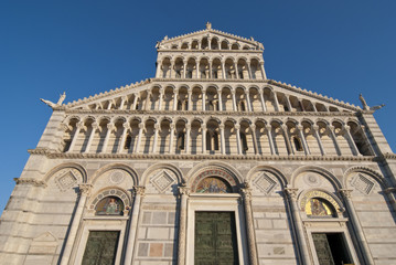 Fototapeta premium Duomo in Piazza dei Miracoli, Pisa, Italy