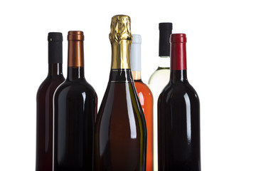 verschieden wein und champagner flaschen isoliert