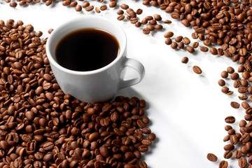 Cup with coffee, costing on coffee grain