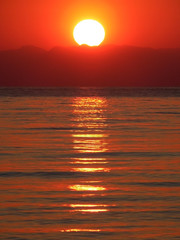 Fototapeta na wymiar beautiful tropical sunrise