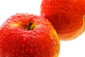 two apples with drops.