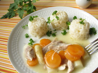 Hühnerfrikassee mit Reis