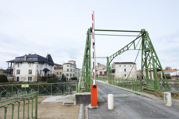 pont levis de Magné