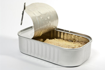 Konservendose mit Thunfisch