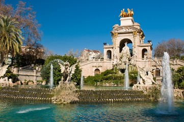 Fototapeta premium fountain in park De la Ciutadella in barcelona, catalonia, spain