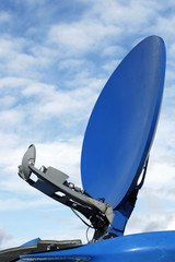satelite dish © KABUGUI
