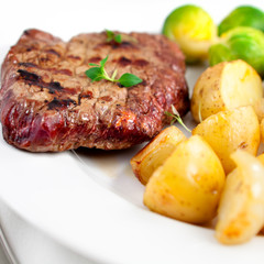 Grilled Steak with Vegetables