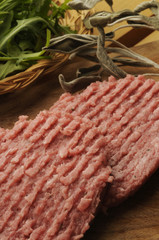 Hamburger crudo