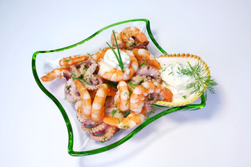 Meeresfrüchte angerichtet