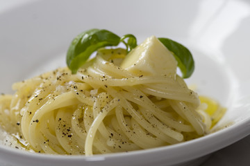Spaghetti mit Butter