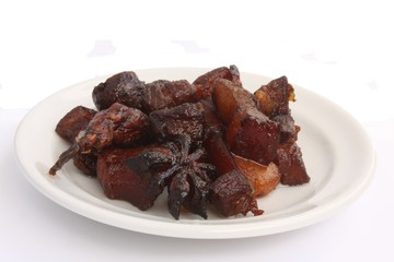 Caramelized pork with star anise and cardamom / 红烧肉