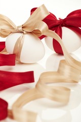 Easter egg with a bow