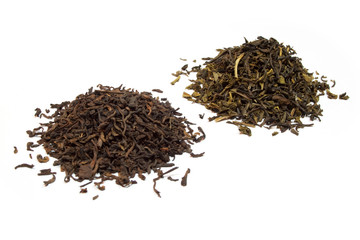 Fototapeta premium Dry leaves of black and green tea