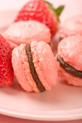 Strawberry Macaroons