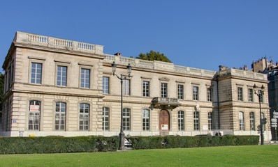 batiment officiel de grenoble