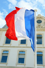 Drapeau au vent