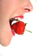 Erdbeere im Mund