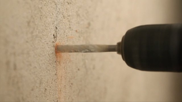 drill make hole