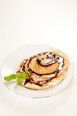 Obraz na płótnie Canvas pancakes drizzled in caramel