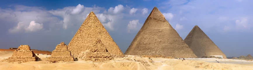 Papier Peint photo Lavable Egypte Grandes Pyramides, situées à Gizeh.