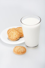 glass of milk with cookies