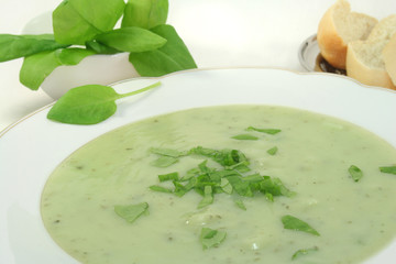 Kräutersuppe