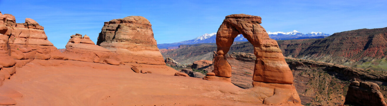 Panorama of Delicate Arch