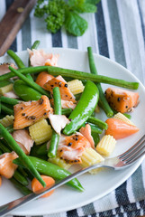 Salmon with vegetables