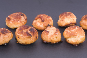 chouquettes dorées