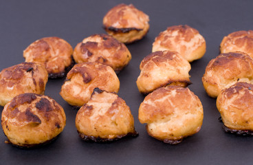 chouquettes dorées