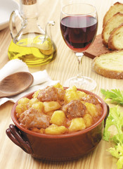 Salsiccia con patate