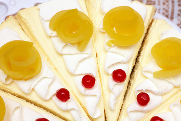 Sponge cake with cream and cranberries